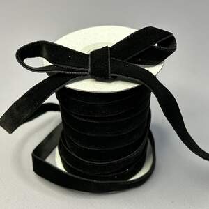 Бархатная лента декоративная 1см, моток 14 м - черный