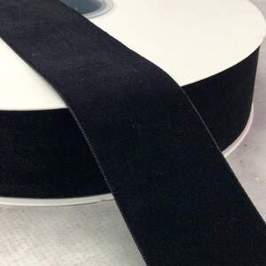 Бархатная лента декоративная 3,8 см 20 м - черный