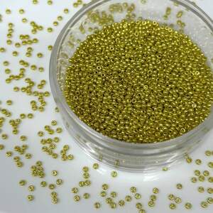 Бисер чешский Preciosa 10/0, цвет 18586 - 50 г