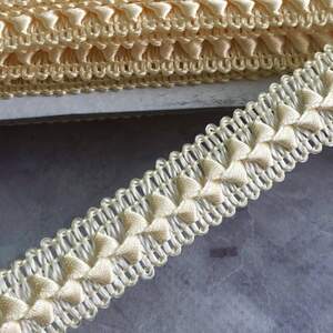 Декоративная атласная тесьма Самоса 17 мм - айвори Декоративная атласная тесьма Самоса 17 мм - айвори