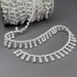 Декоративная тесьма 16 мм с полубусинами на нитке VX20 - белый