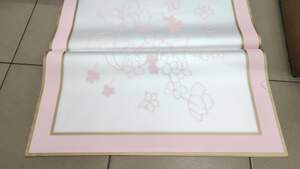 Калька флористическая для цветов и подарков 57х57см 20 листов розовая