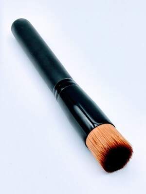 Кисточка для тонального крема
