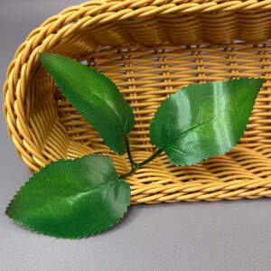 Лист искусственный под розу 3-ка, 15 см - зеленый