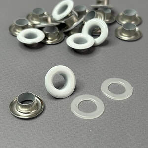 Люверс с пластиковым кольцом - белый D-8мм (50шт) (матр.00256)