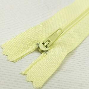 Молния Т-3 18см Юбка (107)