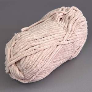 Плюшевая пряжа для вязания игрушек - цвет 019 Плюшевая пряжа для вязания игрушек - цвет 019