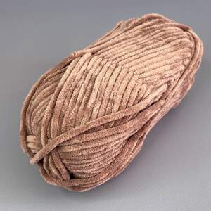 Плюшевая пряжа для вязания игрушек - цвет 023 Плюшевая пряжа для вязания игрушек - цвет 023