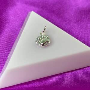 Подвеска Лапка гиппоаллергенный сплав 10х12 мм - серебро Подвеска Лапка гиппоаллергенный сплав 10х12 мм - серебро