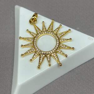 Подвеска Ярило гиппоаллергенный сплав 36 мм - лимонное золото