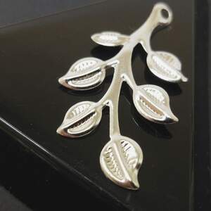 Подвеска Ветка 19х36 мм, цвет Светлое серебро Подвеска Ветка 19х36 мм, цвет Светлое серебро