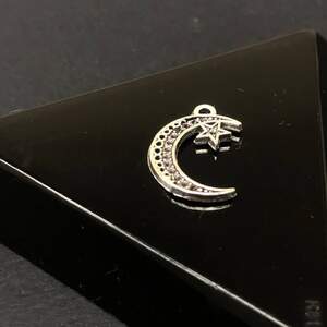 Подвеска металлическая Полумесяц 11х16 мм, цвет Сталь Подвеска металлическая Полумесяц 11х16 мм, цвет Сталь