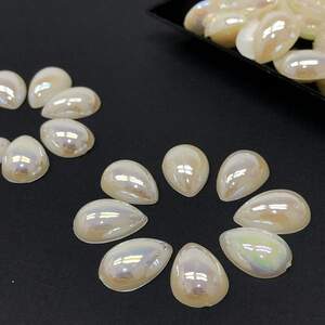 Полубусина капля цвет-04 с покрытием АВ 10х14мм, 20 шт/уп Полубусина капля цвет-04 с покрытием АВ 10х14мм, 20 шт/уп