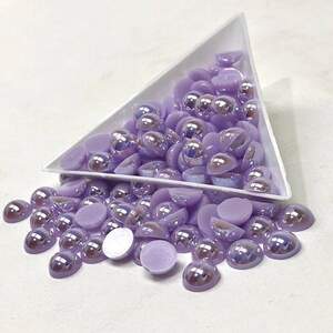 Полубусины перламутровые 8мм, 10 гр/уп - цвет сиреневый #А27 с АВ покрытием Полубусины перламутровые 8мм, 10 гр/уп - цвет сиреневый #А27 с АВ покрытием