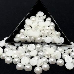 Полубусины пришивные 8мм, 10 гр/уп цвет - белый JK8 Полубусины пришивные 8мм, 10 гр/уп цвет - белый JK8