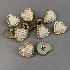 Пуговица на ножке пластик Ø-17,5 мм, Сердце - Золото с белым