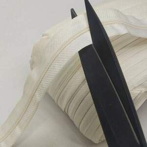 Рулонная молния типа Спираль Т-3 цвет #571 айвори