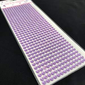 Стразы клеевые 6 мм на планшетке, 504 шт - сиреневый Стразы клеевые 6 мм на планшетке, 504 шт - сиреневый