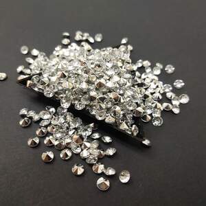 Стразы платиковые вставные 5мм - 5гр/уп Стразы платиковые вставные 5мм - 5гр/уп