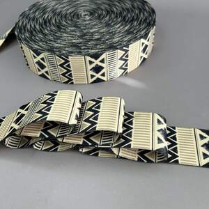 Стропа ременная для сумок 5 см разноцветная - зигзаг Стропа ременная для сумок 5 см разноцветная - зигзаг