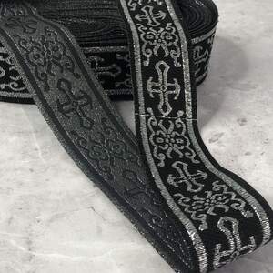 Тесьма церковная люрекс 33 мм - черная с серебром Тесьма церковная люрекс 33 мм - черная с серебром