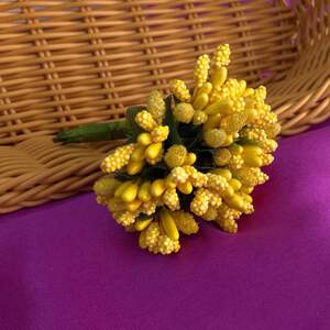 Тычинки в букете на ветке 8,5 см - желтый