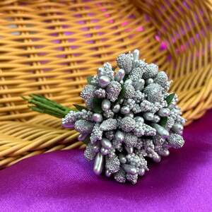 Тычинки в букете на ветке 8,5 см - серебро Тычинки в букете на ветке 8,5 см - серебро