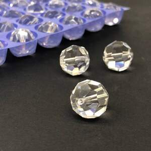 Хрустальная бусина, круглая граненая 13 мм - прозрачная Хрустальная бусина, круглая граненая 13 мм - прозрачная