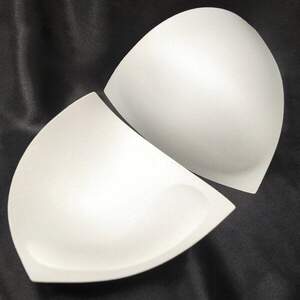 Чашки для купальников с push up треугольник размер 38 белые Чашки для купальников с push up треугольник размер 38 белые