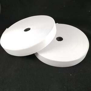 Широкая бельевая резинка для одежды Sindtex белая 2,5 см х 22,5 м