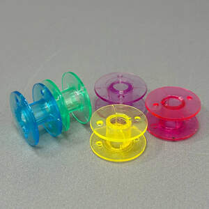 Шпульки 11мм/20мм (5шт.) для швейных машин, пластиковые цвет микс Шпульки 11мм/20мм (5шт.) для швейных машин, пластиковые цвет микс