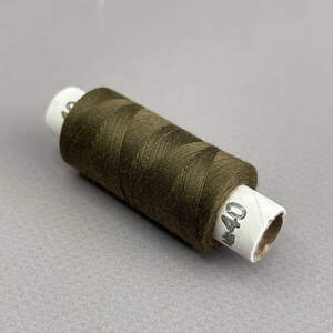 425 st Нитки в катушках, швейные 100 полиэстер 40/2 (боб 200м)