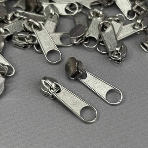 Бегунок для рулонной молнии ТИП-3, серебро