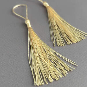 Декоративные кисточки для рукоделия 13 см - желтый светлый