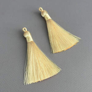 Шелковые кисти для сережек 8 см - желтый светлый Шелковые кисти для сережек 8 см - желтый светлый