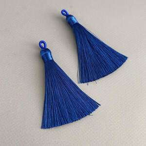 Шелковые кисти для сережек 8 см - электрик Шелковые кисти для сережек 8 см - электрик