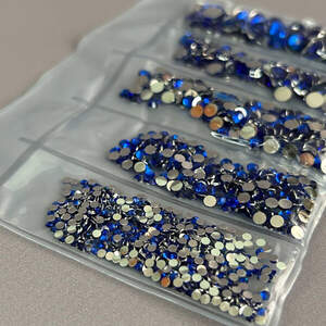 Набор страз для дизайна и декора холодной фиксации -1000 шт синий Набор страз для дизайна и декора холодной фиксации -1000 шт синий