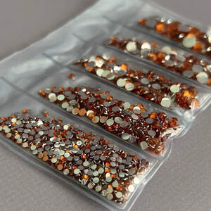 Набор страз для дизайна и декора холодной фиксации -1000 шт янтарный Набор страз для дизайна и декора холодной фиксации -1000 шт янтарный