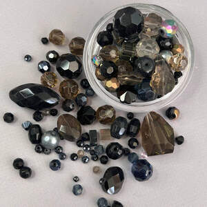 (150 гр) Бусины стеклянные Микс цветов и размеров - черный