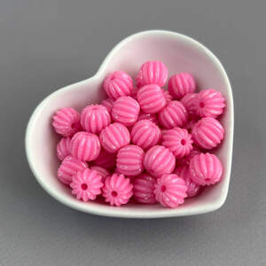 (20 гр) Бусины пластик бочонок-ромашка 9х11 мм - малиновый (20 гр) Бусины пластик бочонок-ромашка 9х11 мм - малиновый