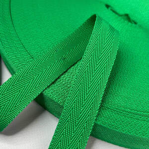 Стропа сумочная-ременная Елочка, 2,5 см средняя жесткость - зеленый