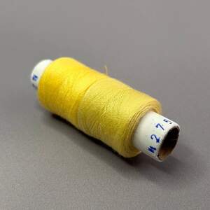 275/298 Нитки в катушках 40/2 , половинки (катушка 2х75м)