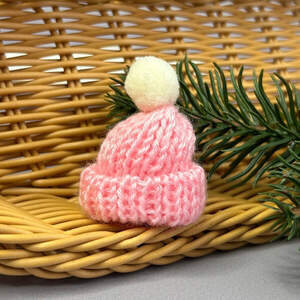 Мини шапочка 35х55мм, вязаные шапочки - розовый Мини шапочка 35х55мм, вязаные шапочки - розовый