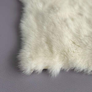 Натуральный мех кролика окрашенный 56х110 см - айвори