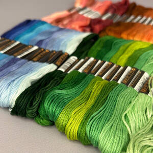 (100шт по 8м) Набор мулине (нитки для вышивания) - Микс (100шт по 8м) Набор мулине (нитки для вышивания) - Микс