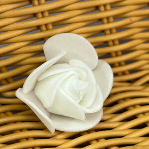 Роза латексная (фоамиран), бутон 3 см - белый