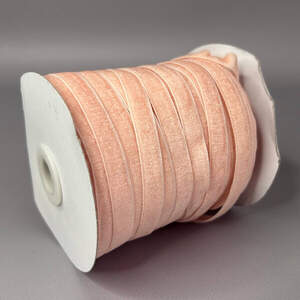 Бархатная лента декоративная 1см боб. 46м - персиковый (#08)