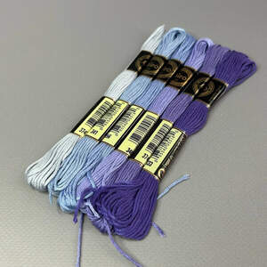 (6 шт по 8м) Набор мулине Airo (нитки для вышивания) - сиреневый микс (3747-333) (6 шт по 8м) Набор мулине Airo (нитки для вышивания) - сиреневый микс (3747-333)