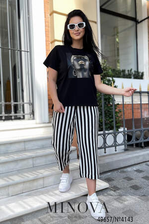 Костюм №4144-чорна смуга