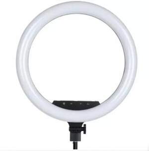 Кольцевая LED лампа AL-360 (1 крепл.тел) (пульт) 220V (36см) Кольцевая LED лампа AL-360 (1 крепл.тел) (пульт) 220V (36см)